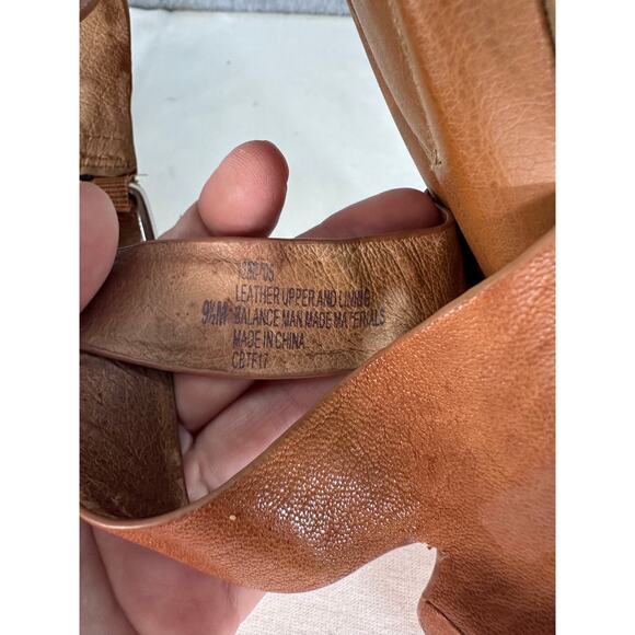 Sofft Women's sz 9.5 Mirabelle Strappy Buckle Tan Leather Sandals Comfort Casual - Picture 5 of 7